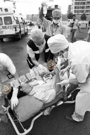 ��خ�^(q��)�e�����а���ȼ�¼���(y��ng)����Ԯ����(x��)��120���ӓ��ȡ����ߡ�